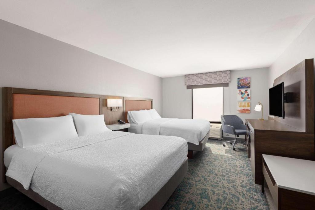 Hampton & Savannah-airport Hotel