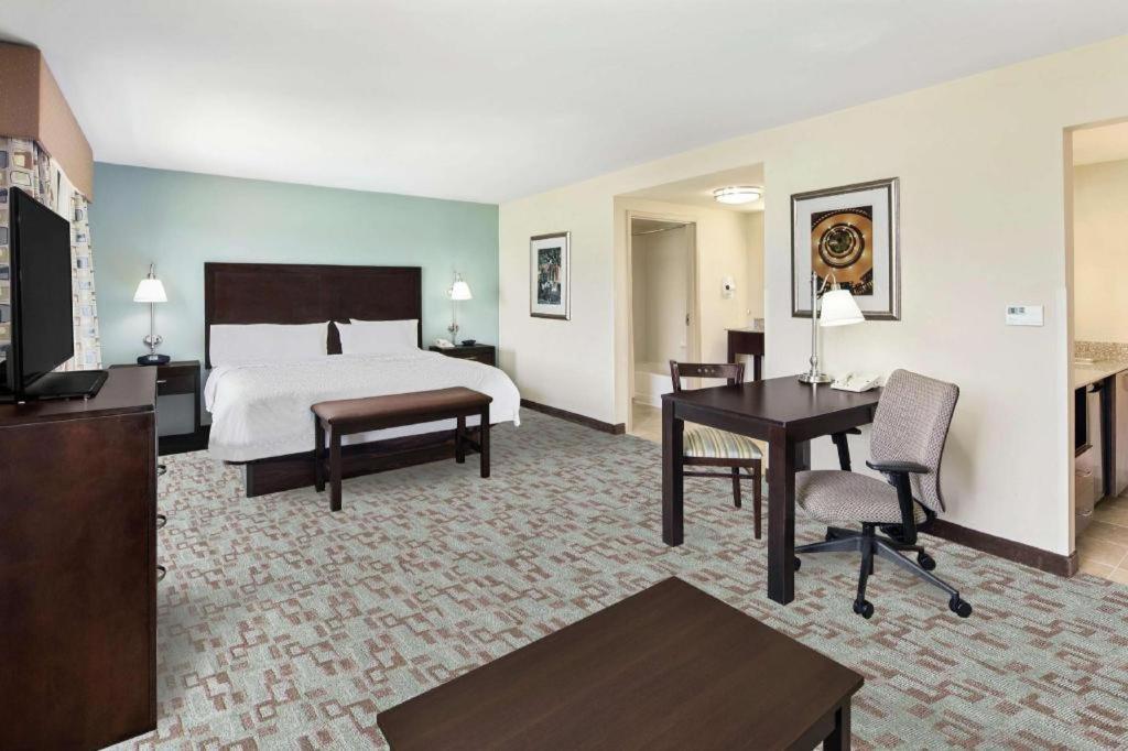 Hampton & Savannah-airport Hotel Savannah